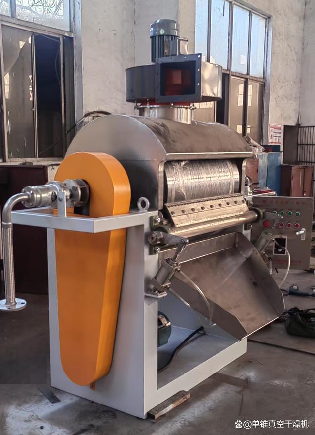 滾筒刮板干燥機(jī) 原理、特點(diǎn)與多元化應(yīng)用場(chǎng)景